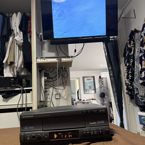 Pioneer Laserdisc Player, NTSC, 220V converted, with remote