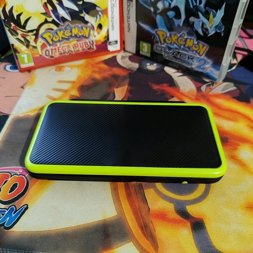 Нов Nintendo 2DS XL комплект с Mario Kart 7