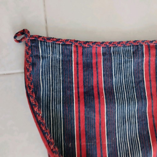 Cotton woven pillow like new, 62x57 cm