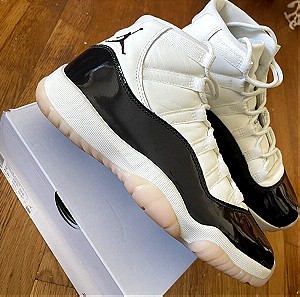 Nike Jordan 11 Neapolitan  size39