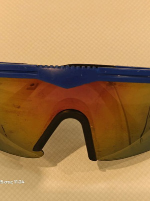 Apre ski glasses used, blue color