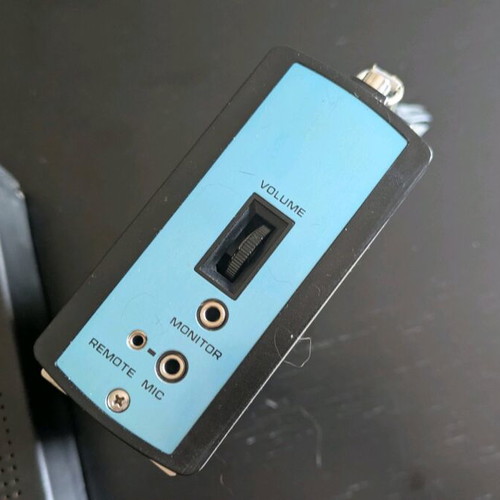 Hitachi Journalistic Walkman used with leather case