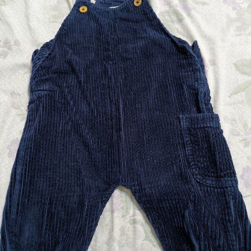 Benetton overalls like new, 12 months, side buttons and pocket