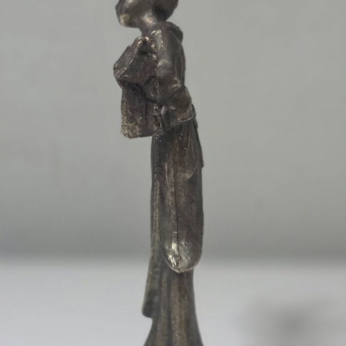 Vintage Geisha Figurine with Fan used