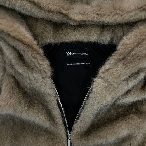 Zara дамски елек от изкуствена кожа като ново, размер S-M, бежов