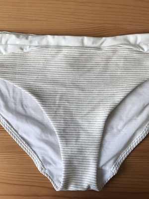 Chantelle bikini bottom white with gold thread, new, size 40