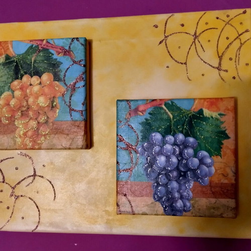 Decoupage frame like new, 30×40 cm, one large and two small canvases