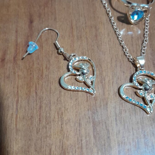Jewelry set necklace earrings ring new gold-colored