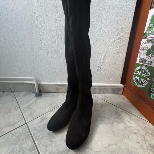 Maria Mare black pumps like new, size 39