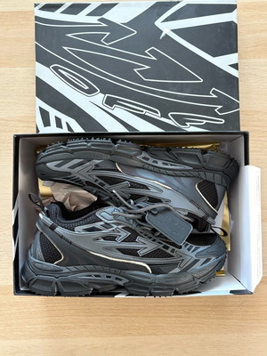 Обувки Off White Be Right Back черни, нови, размер 45