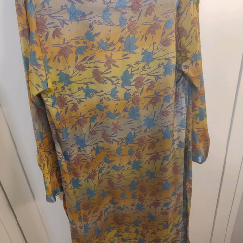 Kimono style satin long with side cuts like new