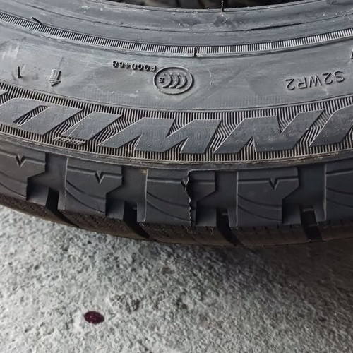 Sunwide winter tires 225/45/17 like new