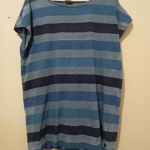 Scotch and Soda T-shirt XL like new, long and loose fit