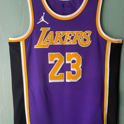 LeBron James Los Angeles Lakers jersey size large like new