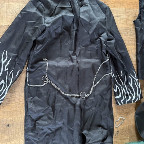 Demon Hunters Costume Small Used with Wig