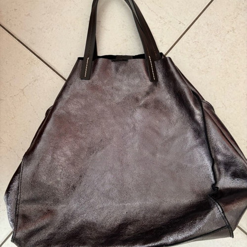 Tote bag in metallic brown color like new