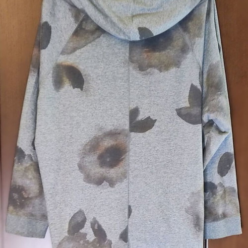 DKNY Jeans Plus Size Hoodie 3X like new, grey floral design