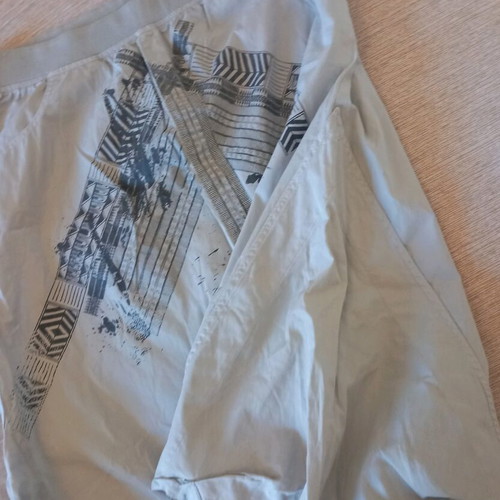 A.L.E. women's skirt gray with pattern, like new, size Large