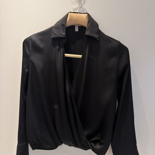 H&M black satin shirt like new, size M