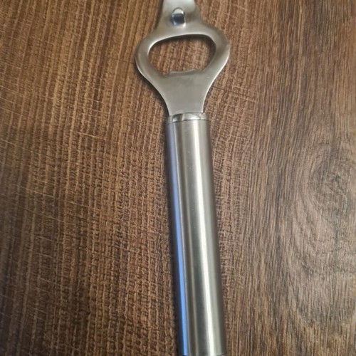 Leifheit bottle and can opener like new with ergonomic handle