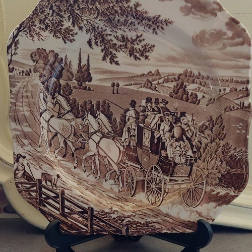 Decorative collectible Johnson Brothers plate from England like new