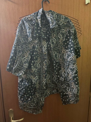 Summer shirt in perfect condition, size L