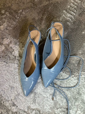 Kitten heel pumps blue turquoise like new, size 39