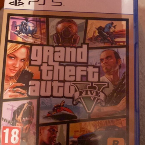 Play Station 5 Slim with 2 controllers and 3 original games like new