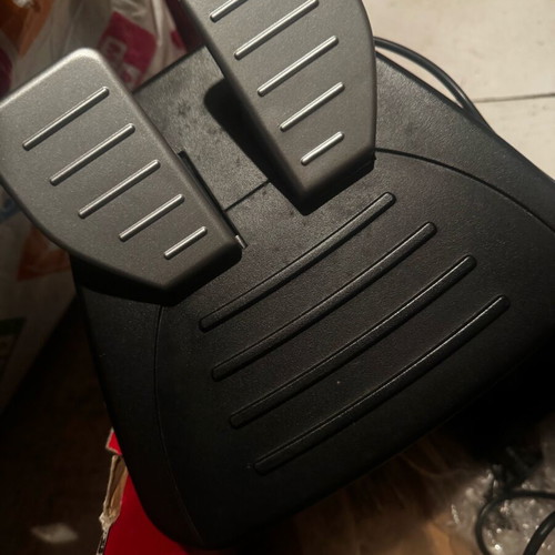 Steering wheel for PS2 PS3 PC like new