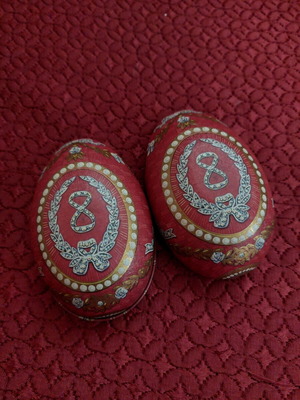 Vintage Metal Easter Egg Storage Box like new