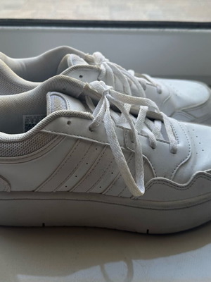 Adidas sneakers women's used, size 39 1/3, white