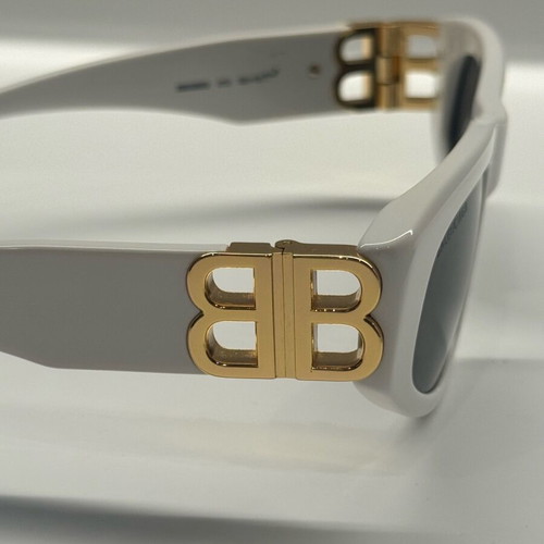 Ballenciaga Viral sunglasses white, like new