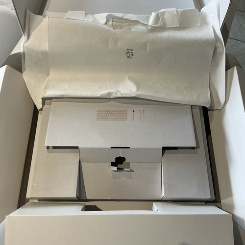 iMac box used with red back for iMac 24