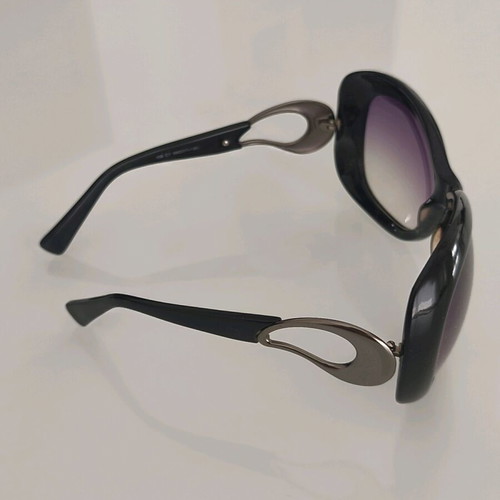 Rossi Oversized women's sunglasses like new with purple gradient lenses