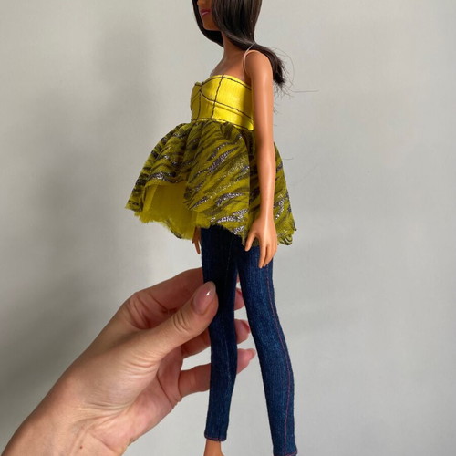 Mattel Stardoll by Barbie Doll Space Brunette used, original outfit