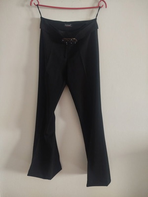 Lynne pants small with buckle, like new, black