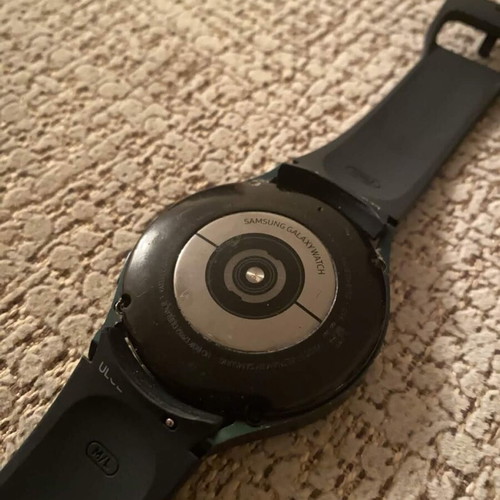Samsung Galaxy Watch 4 used, good condition, fully functional