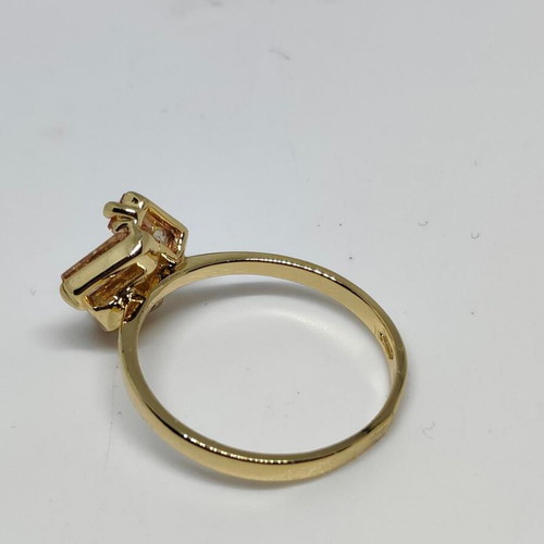 Gold ring with geometric champagne crystals like new