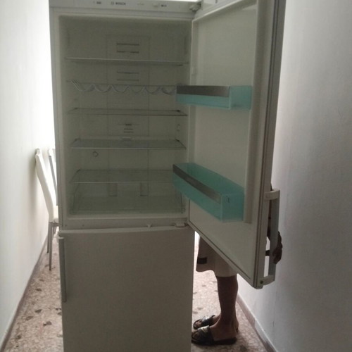 Bosch freezer used, functional refrigerator