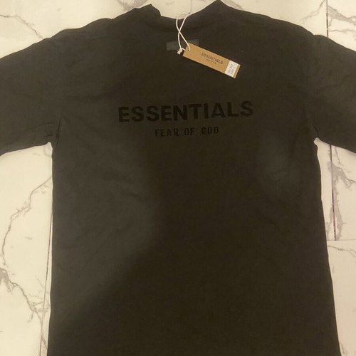 Essentials Fear Of God T-shirt new, perfect condition