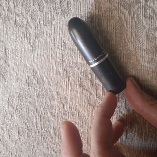 M·A·CXimal Silky Matte Lipstick like new, deep red-cerise Chili