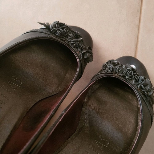 Hispanitas black 5cm heels used with floral details, size 38