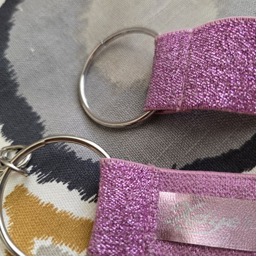 Y2K belt pink adjustable, like new, Bershka xdye series