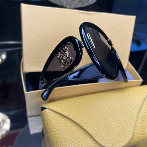 Women's sunglasses new, black
