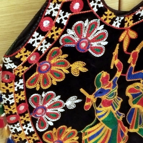 Handmade bag like new, colorful shoulder with embroidery