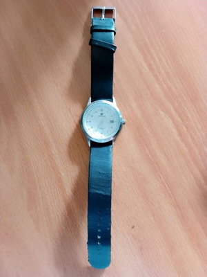 King Quartz watch like new, functional