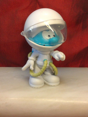Smurf Astronaut collectible like new from Smurf Professions series