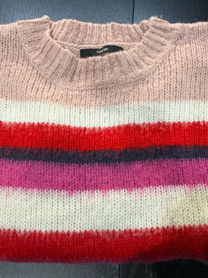 Striped sweater like new, size L