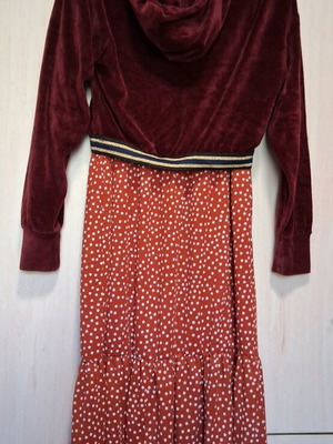 Polka dot burgundy dress and velour hoodie like new, size L