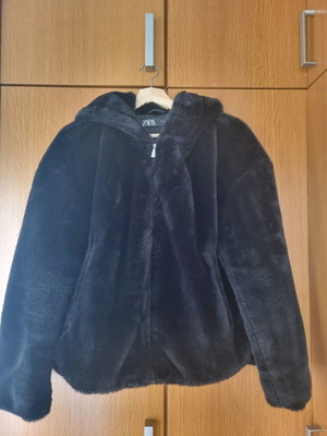 Synthetic fur used with hood Zara black, size L